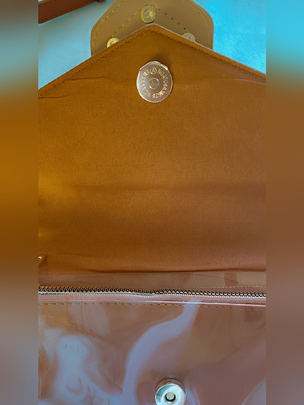 𝐂𝐎𝐆𝐍𝐀𝐂 & 𝐆𝐎𝐋𝐃 𝐋𝐢𝐨𝐧 𝐇𝐞𝐚𝐝 𝐂𝐥𝐞𝐚𝐫 𝐂𝐫𝐨𝐬𝐬𝐛𝐨𝐝𝐲 - Picture 10 of 13
